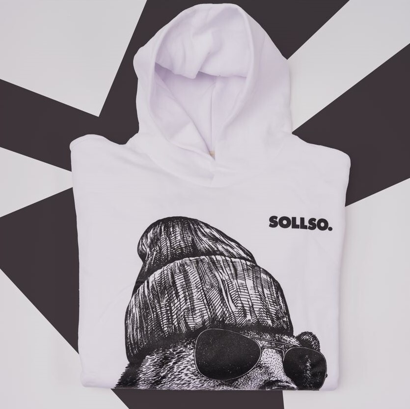 Hoodie „Winterbear“ by SOLLSO.,Melange White, Gr.L